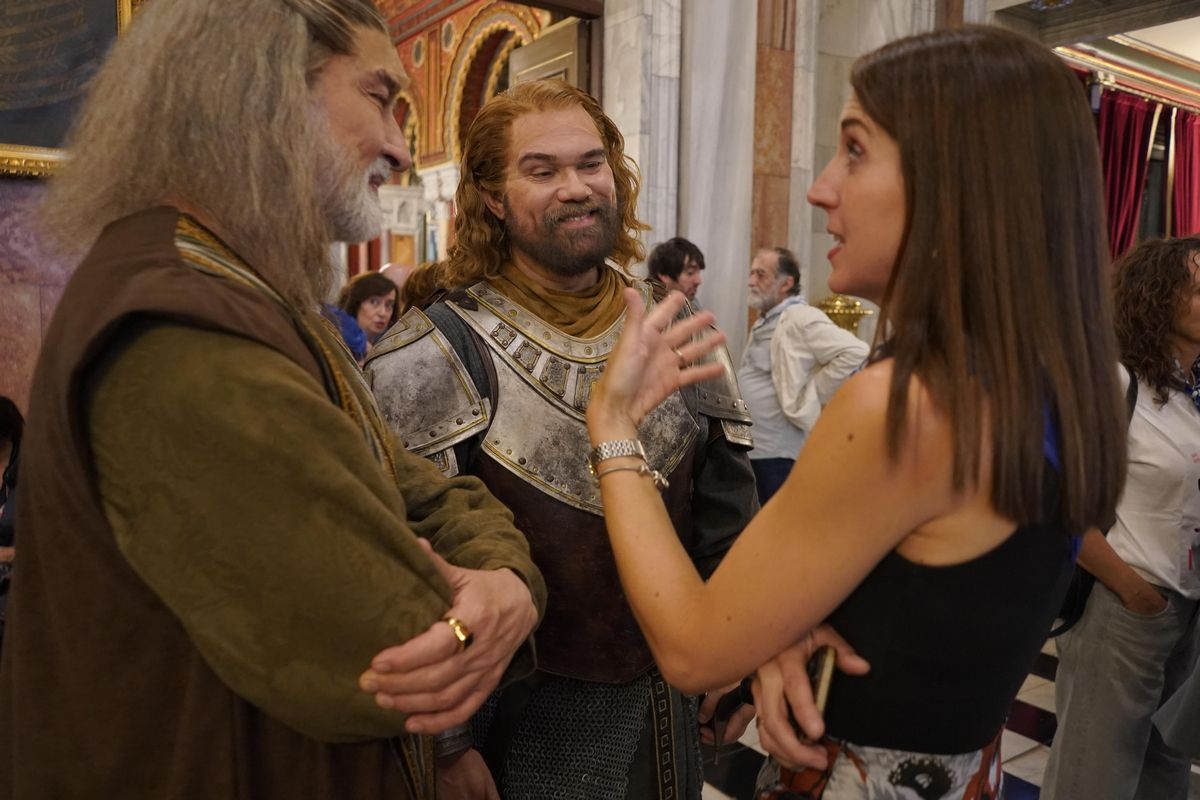 Recepción a la sociedad bilbaina en el Ayuntamiento de Bilbao