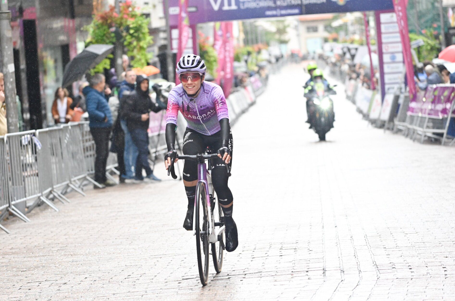 Ane Santesteban di e adiós al ciclismo en Eibar