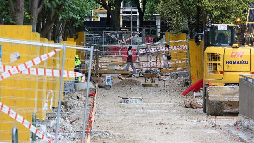 Las obras de Sarasate desvelan los restos históricos del paseo