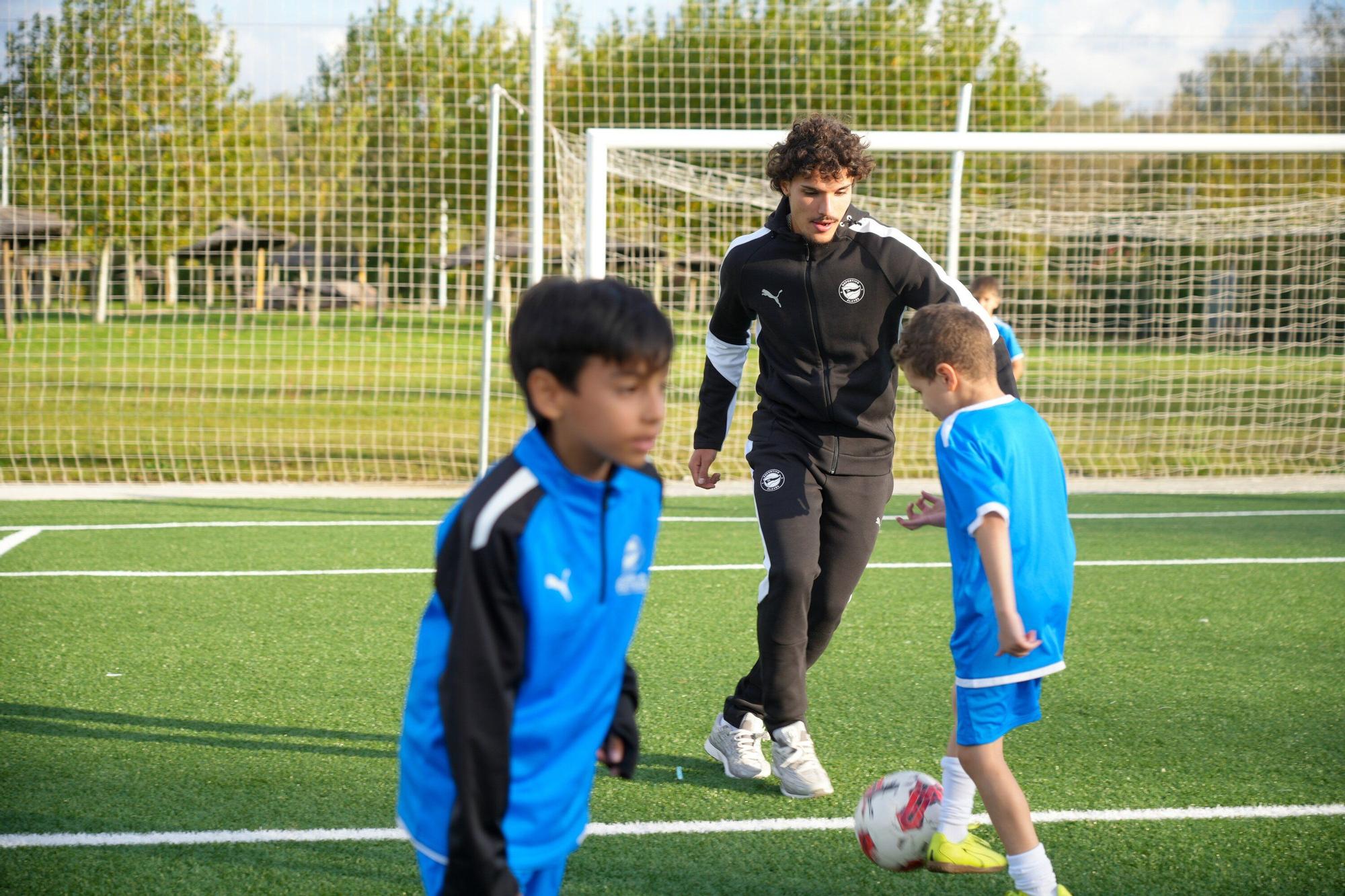 En imágenes: Comienza el curso en la Escuela de Fútbol del Alavés