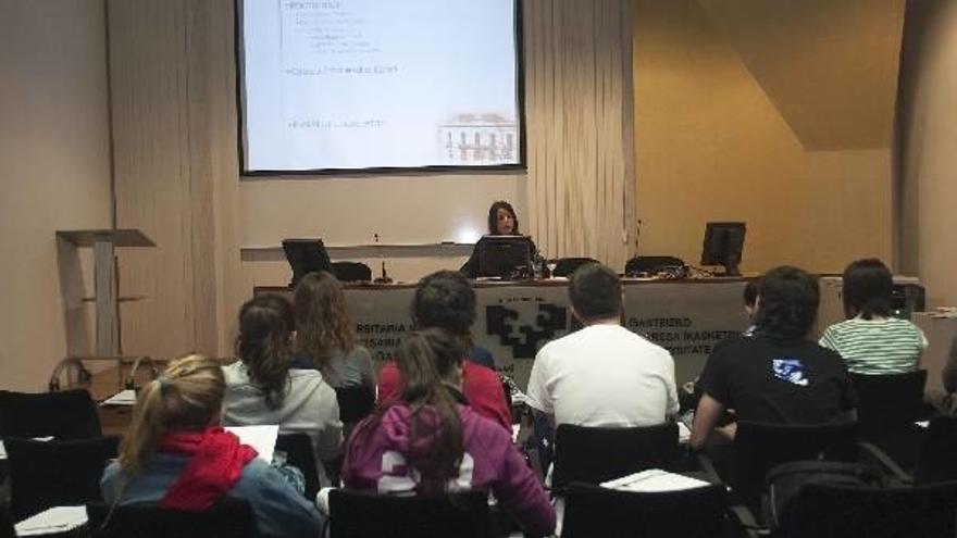 Alumnos de la UPV en clase.