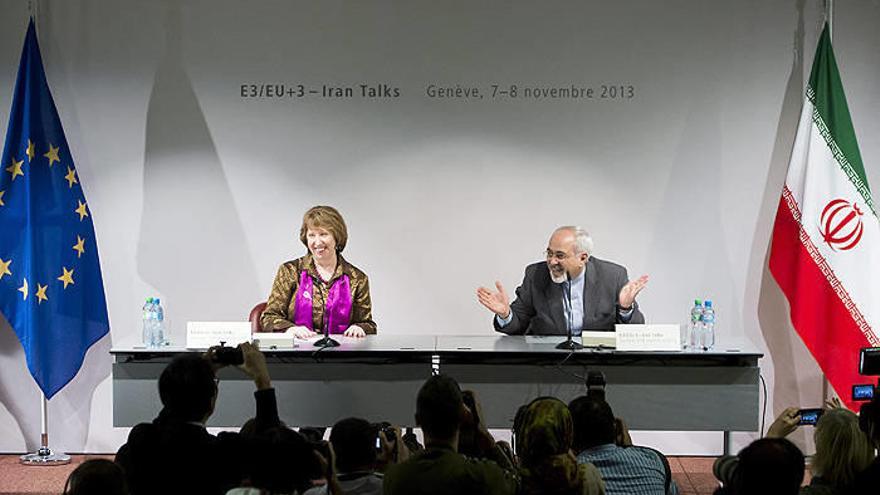 Irán firma un acuerdo para permitir al OIEA inspeccionar las políticas nucleares