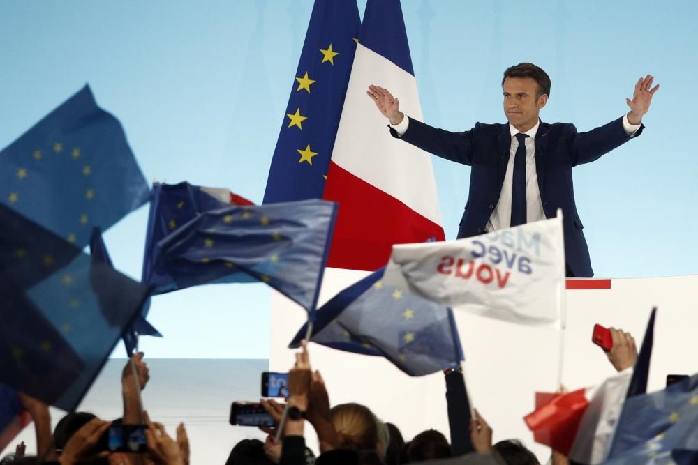 Macron gana el primer asalto y se enfrentará con Le Pen en la segunda vuelta