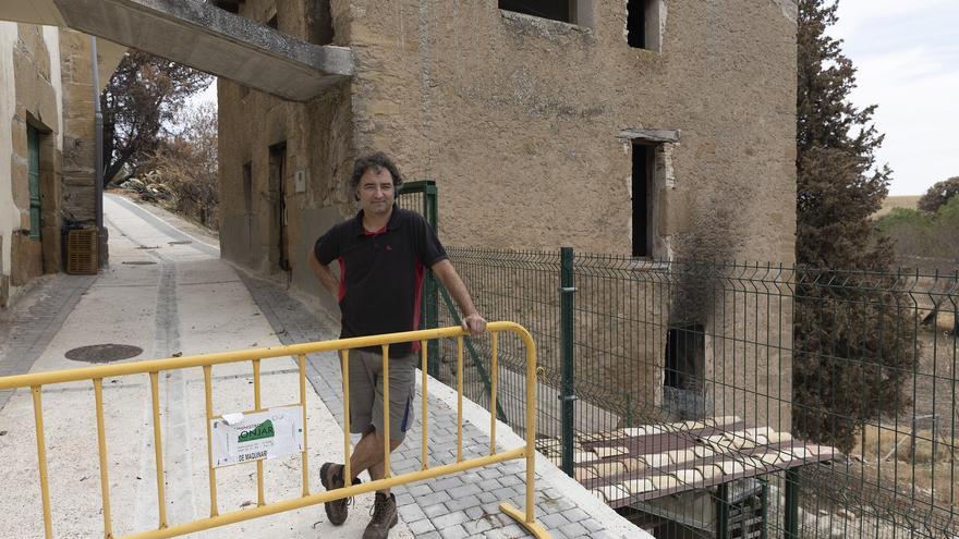 “Hemos hecho auzolanes para limpiar el pueblo; se ha quemado casi todo”