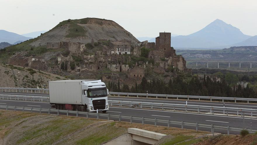El transporte por carretera: Un sector estratégico para la economía navarra