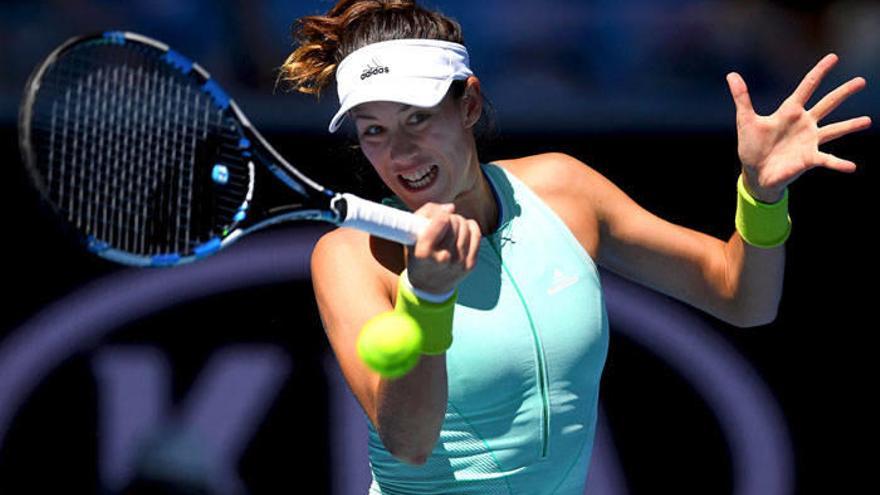 Muguruza resiste y pasa a segunda ronda