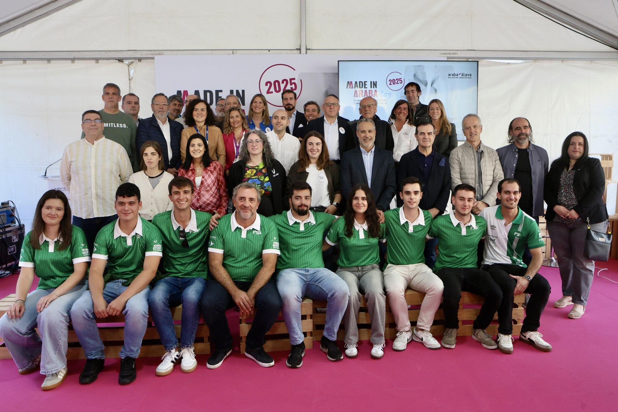 En imágenes: El centro de Vitoria acoge la jornada central del 'Made in Araba Day'