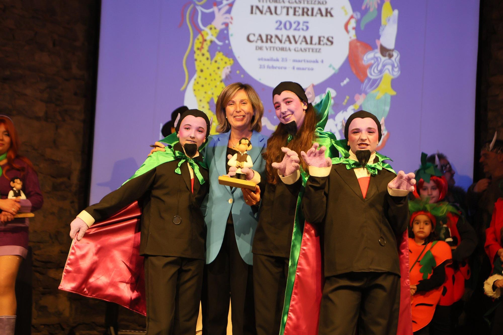 En imágenes: Presentación de Carnaval de las comparsas en el Palacio Villa Suso