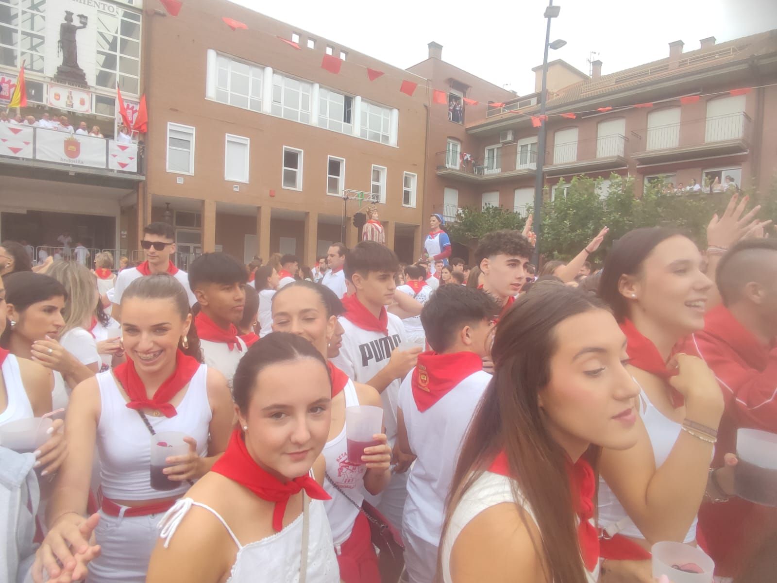 Fotos del cohete de fiestas de Andosilla