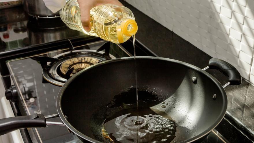 El truco para limpiar aceite que deberías conocer
