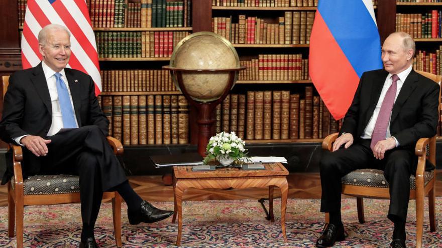 Biden y Putin se reunieron en junio del año pasado en Suiza y después han mantenido varios encuentros telemáticos