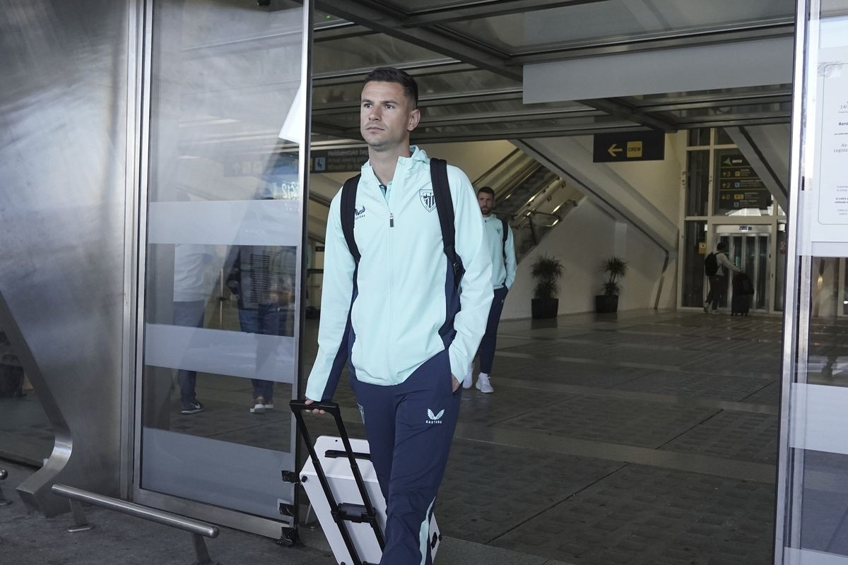 El Athletic vuelve a Bilbao desde Dortmund