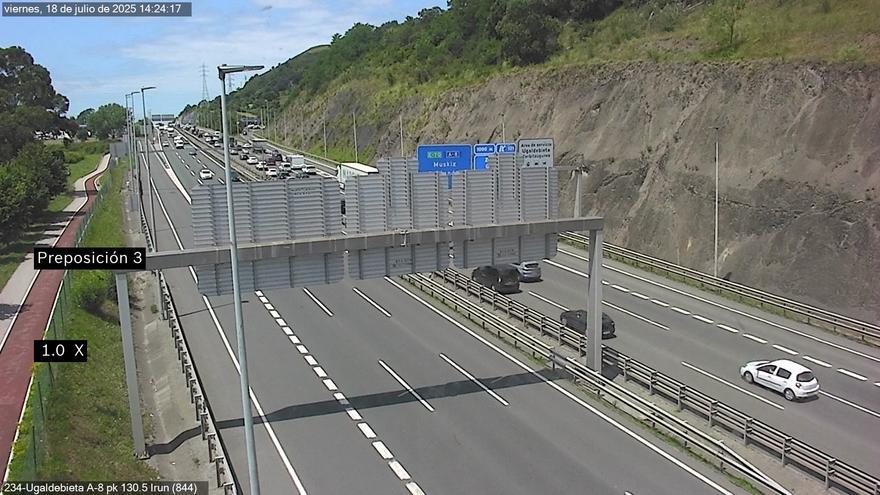 Retenciones kilométricas en la A-8 dirección Cantabria
