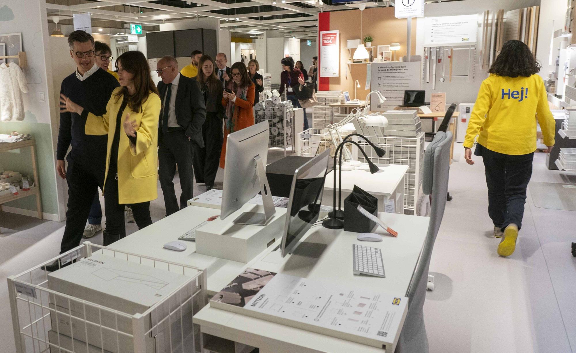 Fotos de la inauguración de la nueva tienda de Ikea en Vitoria