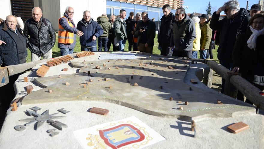 Tafalla inaugura una piedra que recoge su término municipal