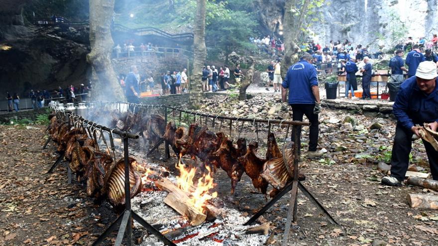 Zugarramurdi celebra el Rey de los Zikiros