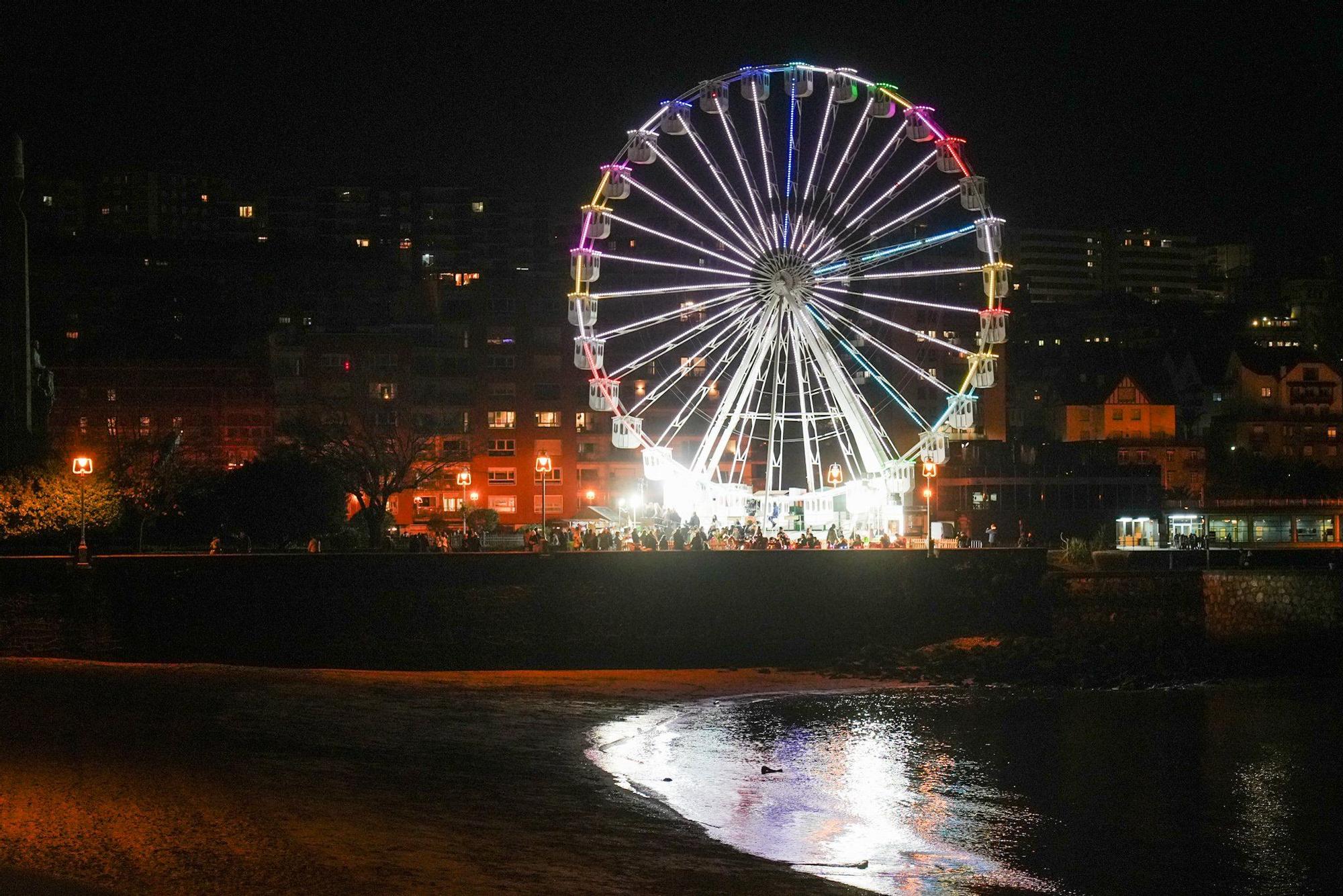 En imágenes: la noria de Getxo ya está en marcha