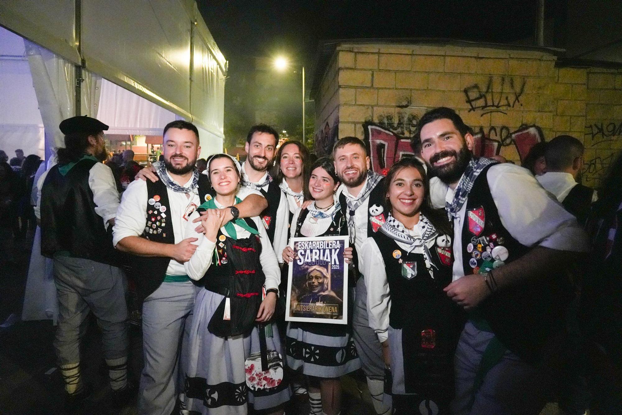 Yeray González da la salida a la intensa maratón de 9 días de fiestas de Basauri con las cuadrillas invadiendo las calles