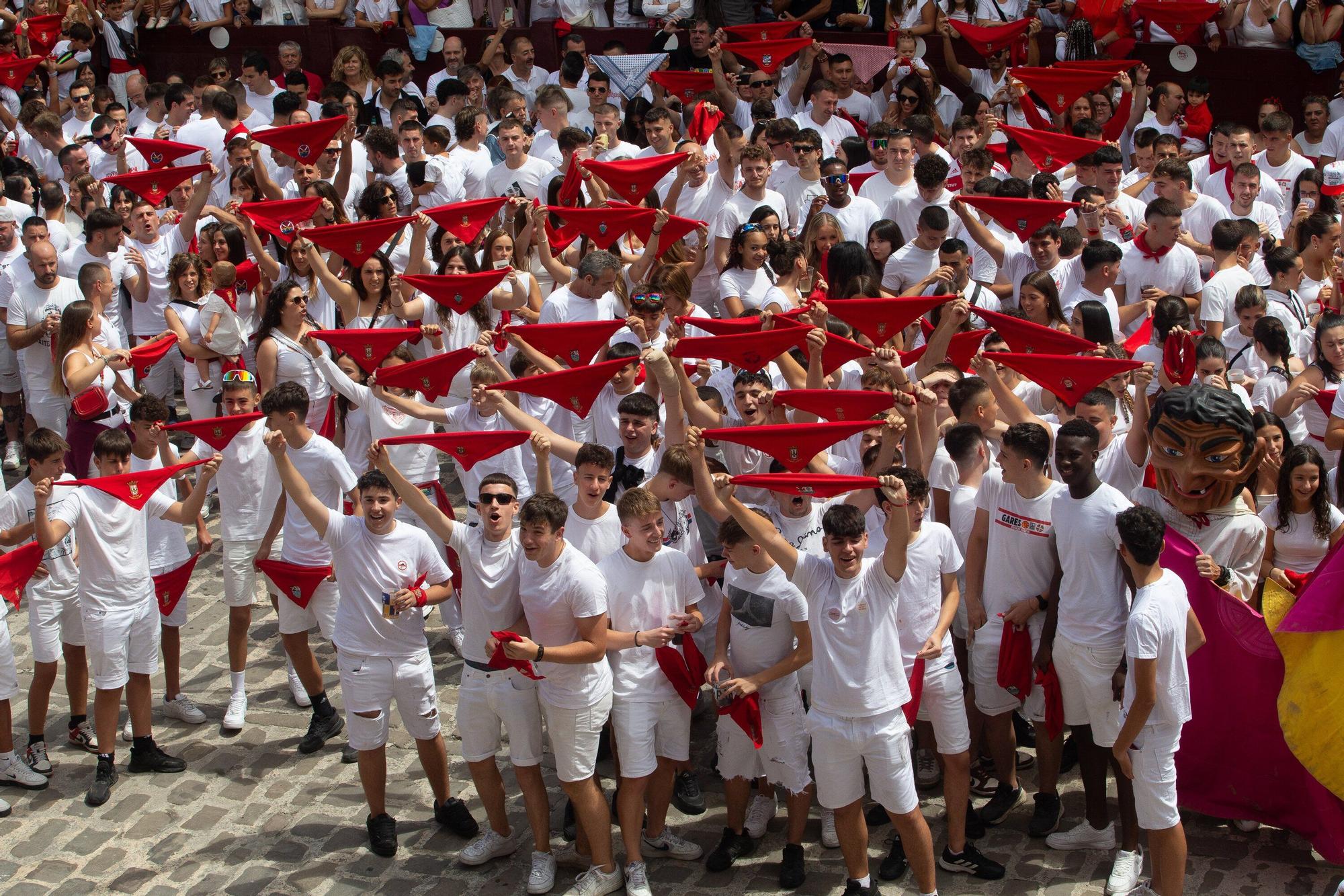 Chupinazo de las fiestas de Puente La Reina / Gares 2025