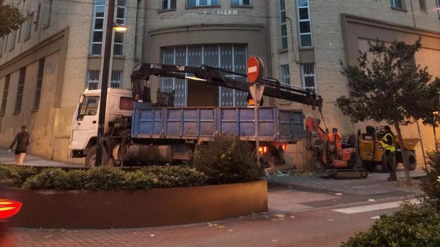 Los derribos en el colegio dan inicio a las obras de las 108 viviendas protegidas de Maristas