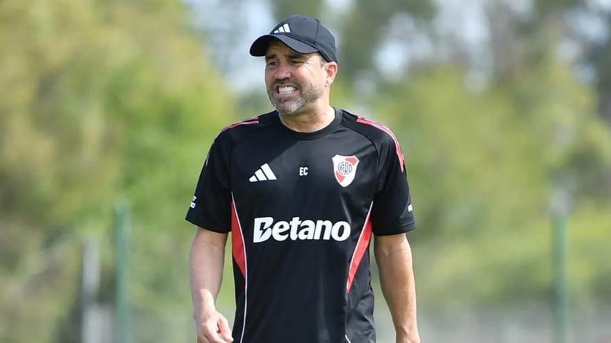 Eduardo Coudet vive su peor momento con River Plate