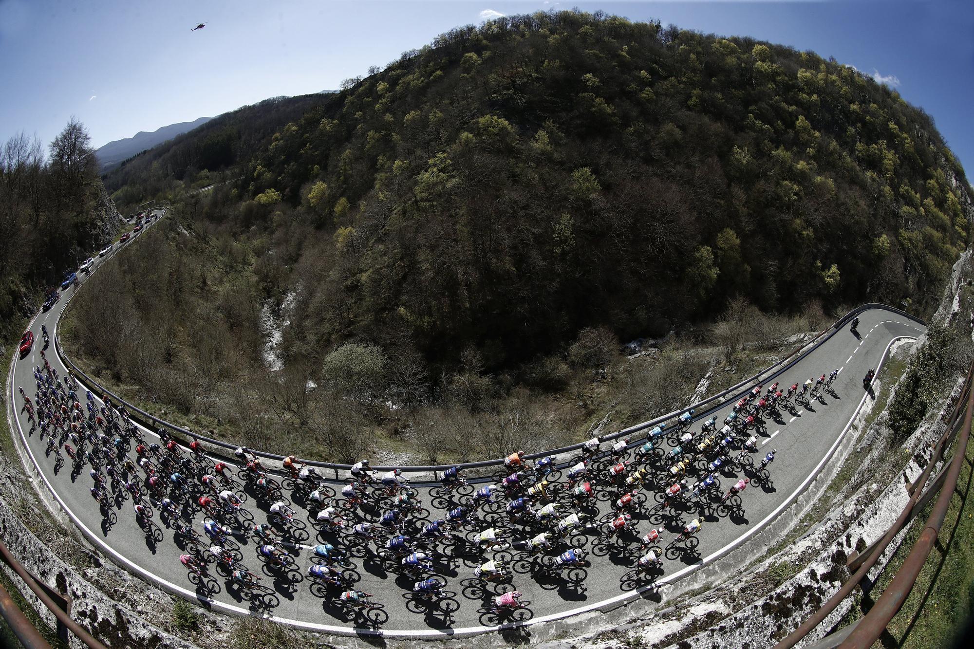 La segunda etapa de la Itzulia, en imágenes