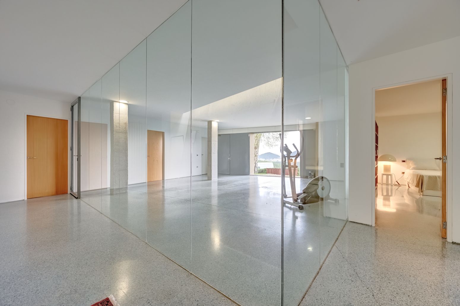 Una vivienda única en Alzuza sale al mercado: luz natural, paisaje del valle y un diseño pensado para el bienestar