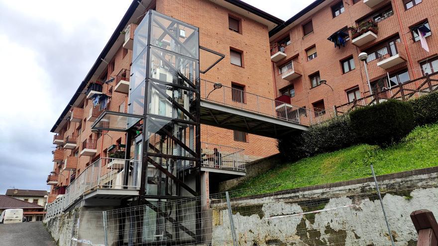 Güeñes construye un ascensor  en el barrio Zeribai