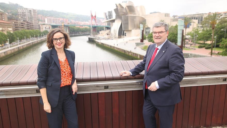 Elixabete Etxanobe y Juan Mari Aburto: “Somos continuistas de un proyecto de futuro que la ciudadanía valora muy bien”