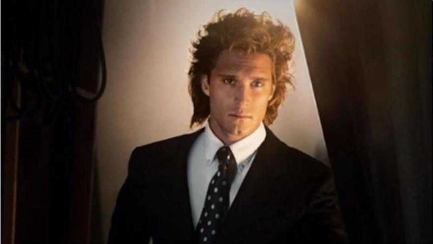 La serie sobre  la vida de Luis Miguel se estrena el 22 de abril