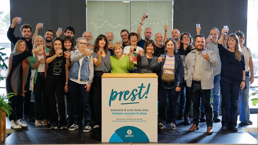 Geltoki, ‘prest!’
para mirar al futuro