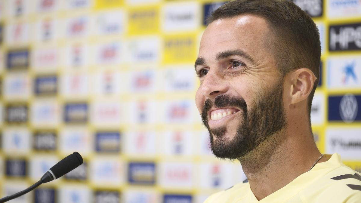 El futbolista de la UD Las Palmas Kirian Rodríguez ha anunciado este jueves que tiene el alta médica desde ayer, y puede volver a la dinámica del grupo y competir a nivel profesional en LaLiga Hypermotion, tras recuperarse por segunda vez un linfoma de Hodgkin