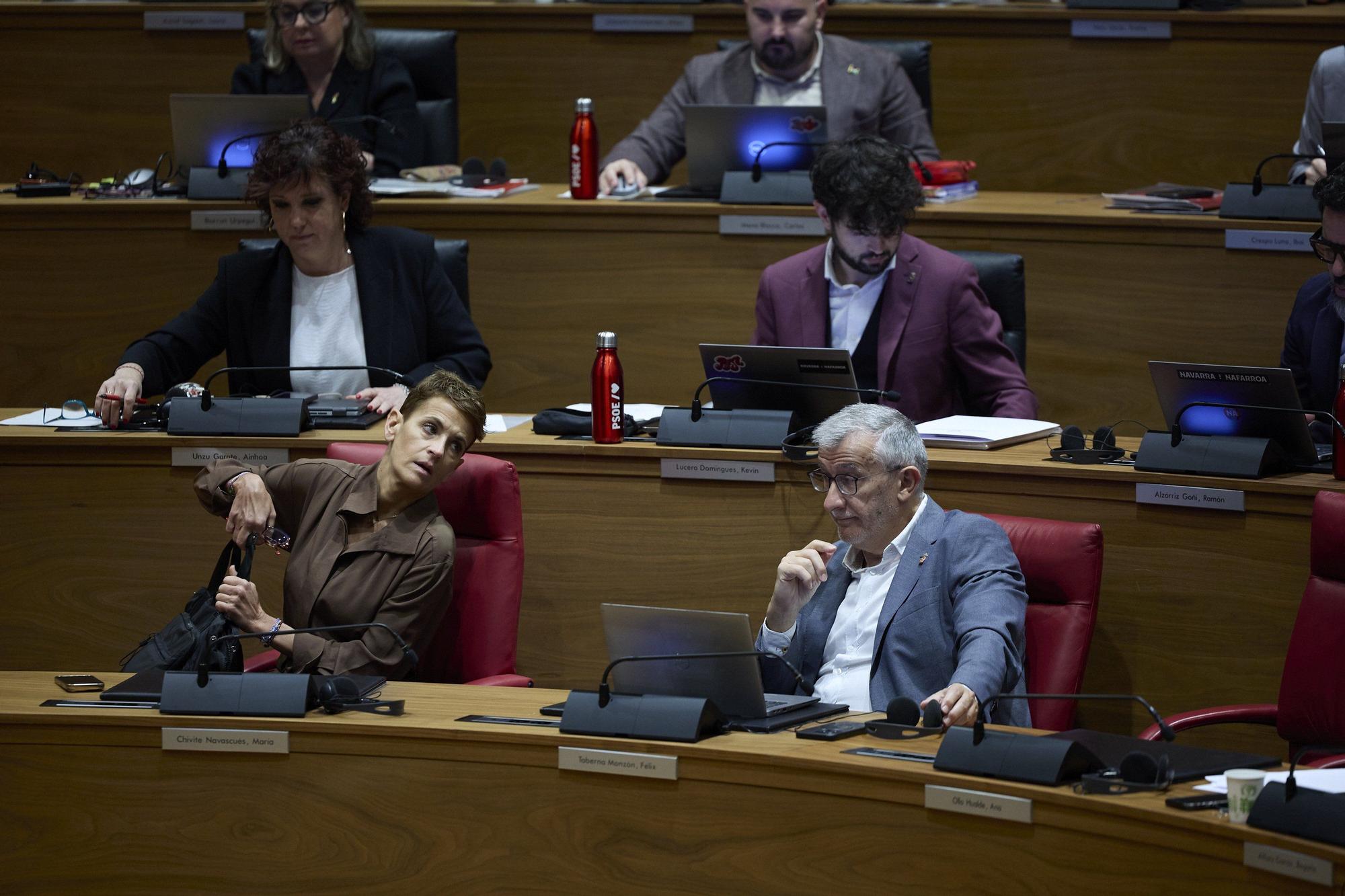 Fotos del pleno del Parlamento de Navarra (jueves 23 de octubre de 2025)