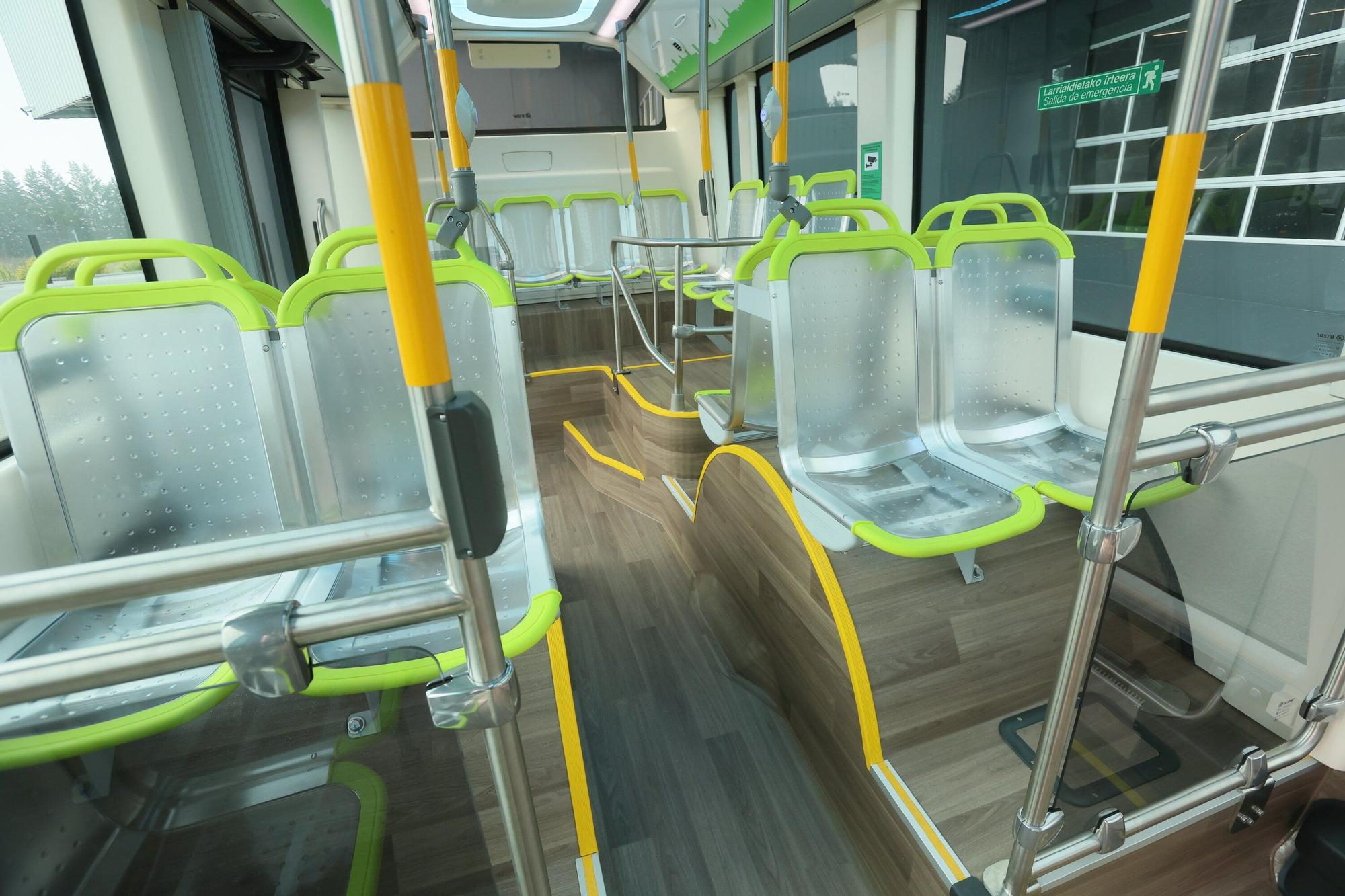 Dos nuevos autobuses eléctricos para Vitoria