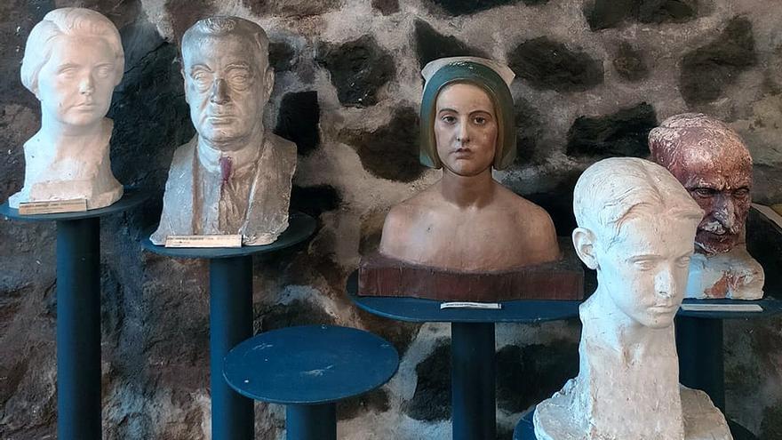 Obras exipuestas en el museo Kresala.