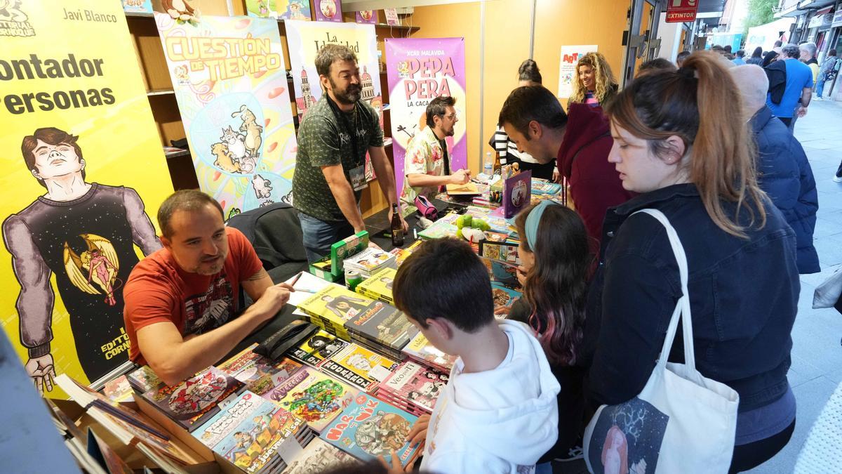 Un puesto del Salón del Cómic, de un año anterior.