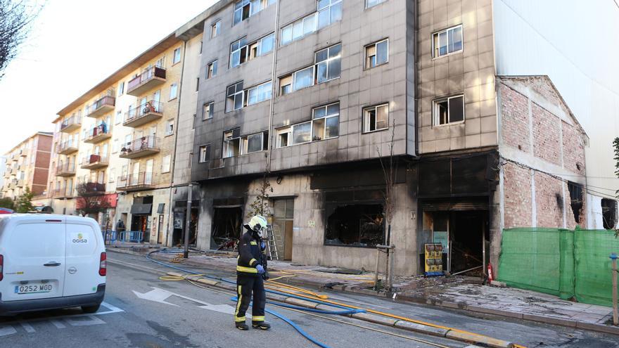 [FOTOS] Así ha quedado el bazar incendiado en la Rochapea