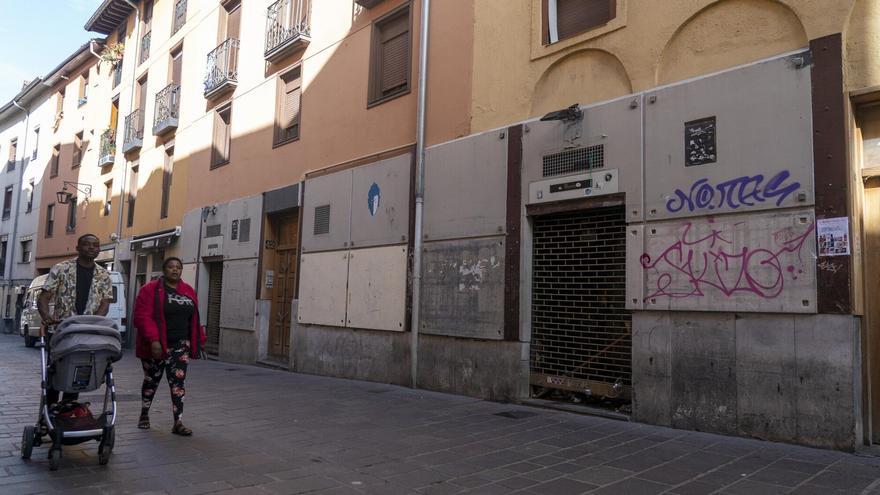 Vitoria abre la vía de la compra de los dos portales desalojados de la calle Santo Domingo