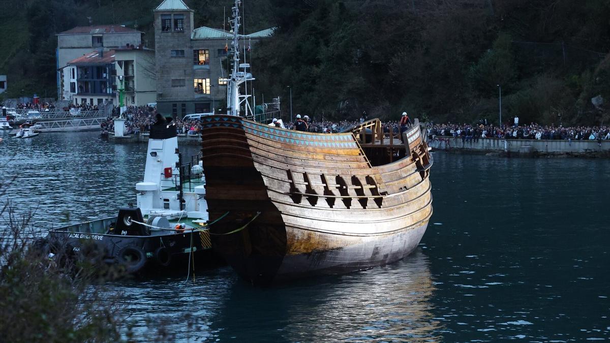 Espectacular botadura de la nao San Juan