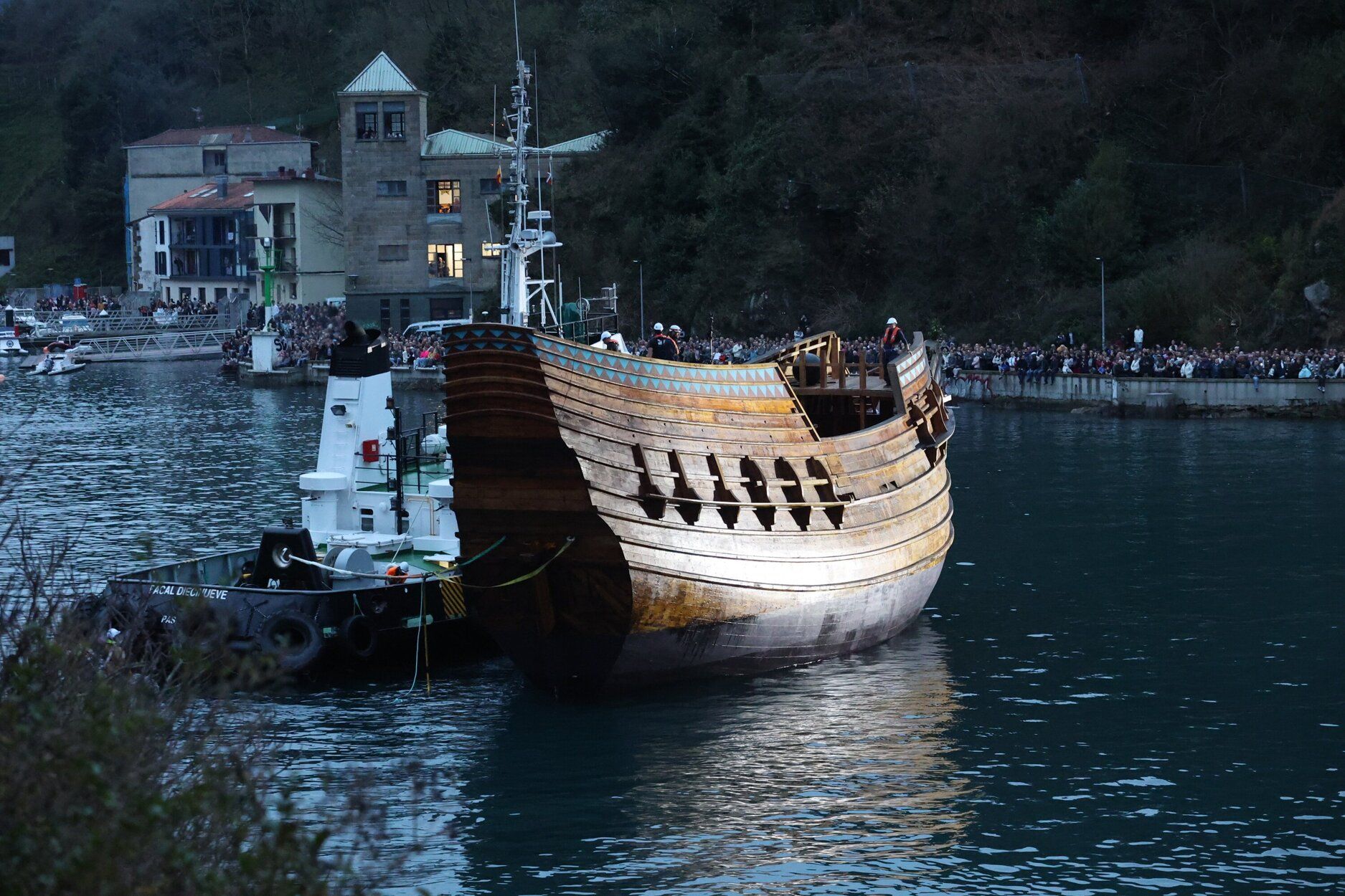 Espectacular botadura de la nao San Juan