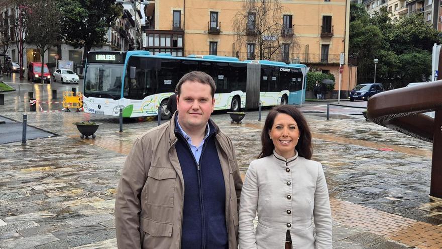 Lurraldebus autobus artikulatuak erabiltzen hasi da BU12 eta BU13 lineetan eskariari erantzuteko