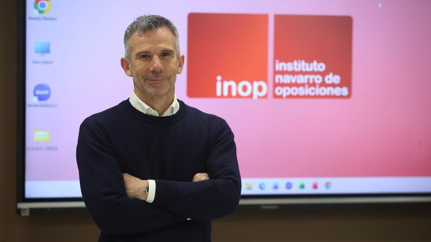 Natxo Aldaz, director del Instituto Navarro de Oposiciones: "La Administración ofrece estabilidad y eso es atractivo para los jóvenes"