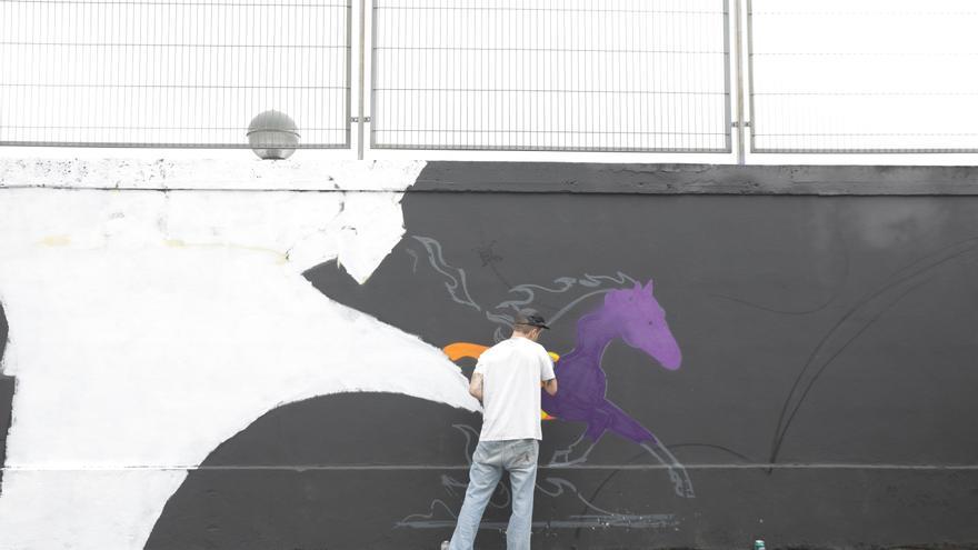 Grafiteros en Basauri: "A mí lo que me mola es la adrenalina, pasar esos nervios de que la policía te pueda pillar"