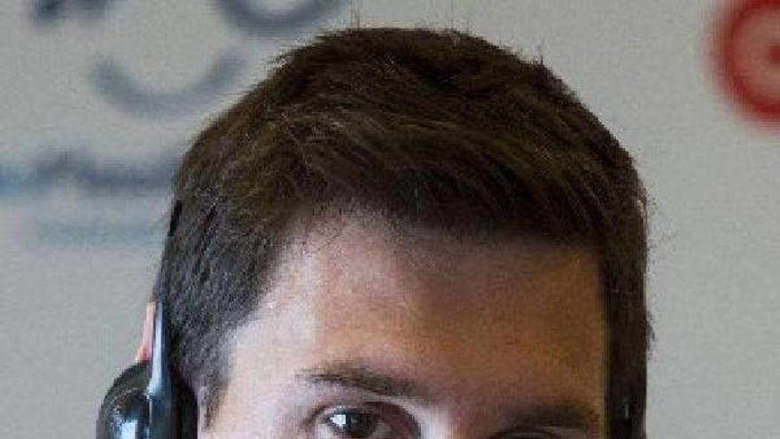 Cruyff califica de &quot;parche&quot;  el nuevo contrato de Messi