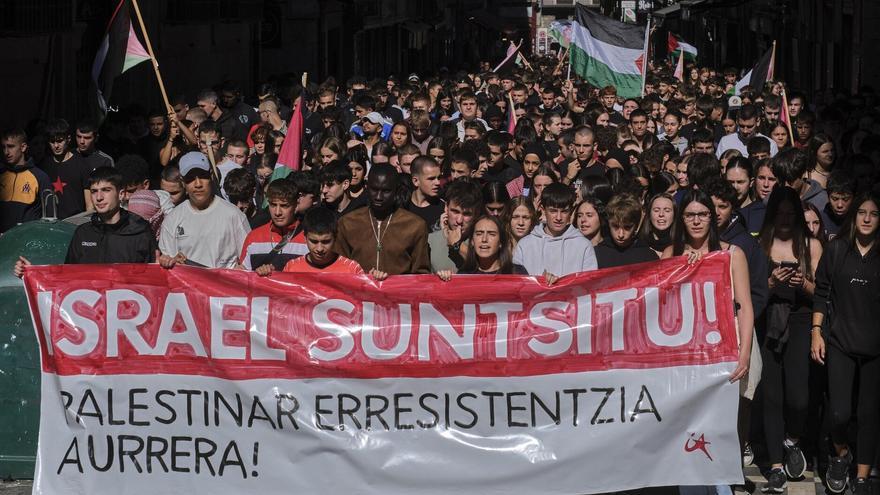 LAB y Steilas convocan un paro el día 15 en todo el sistema educativo de Navarra por la situación en Palestina