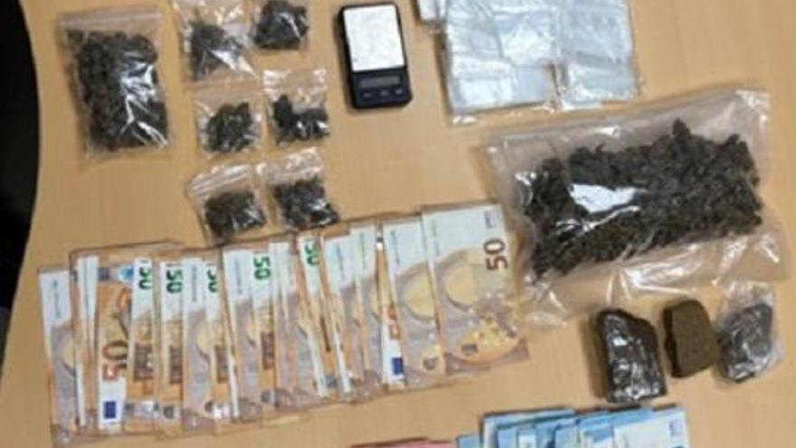 Investigan un hombre de 68 años por tráfico de drogas en una lonja de Durango