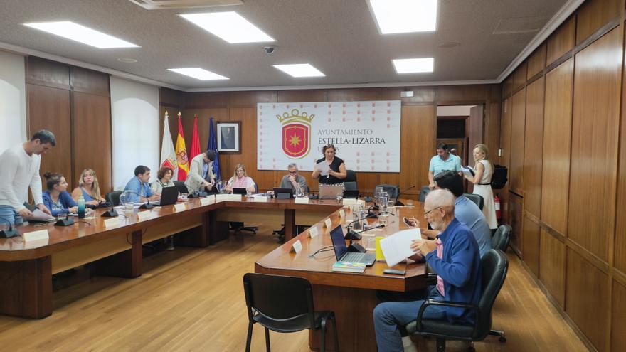 La oposición da un paso adelante para gobernar Estella-Lizarra ante la &quot;inacción&quot; de UPN