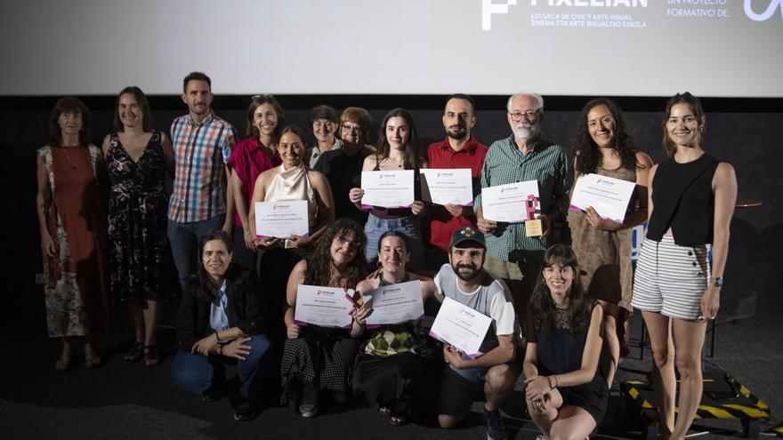 'Etxaldea', de Lore Azpirotz, gana el premio al Mejor Cortometraje de la primera promoción del Máster en Dirección de Cine de PIXELIAN