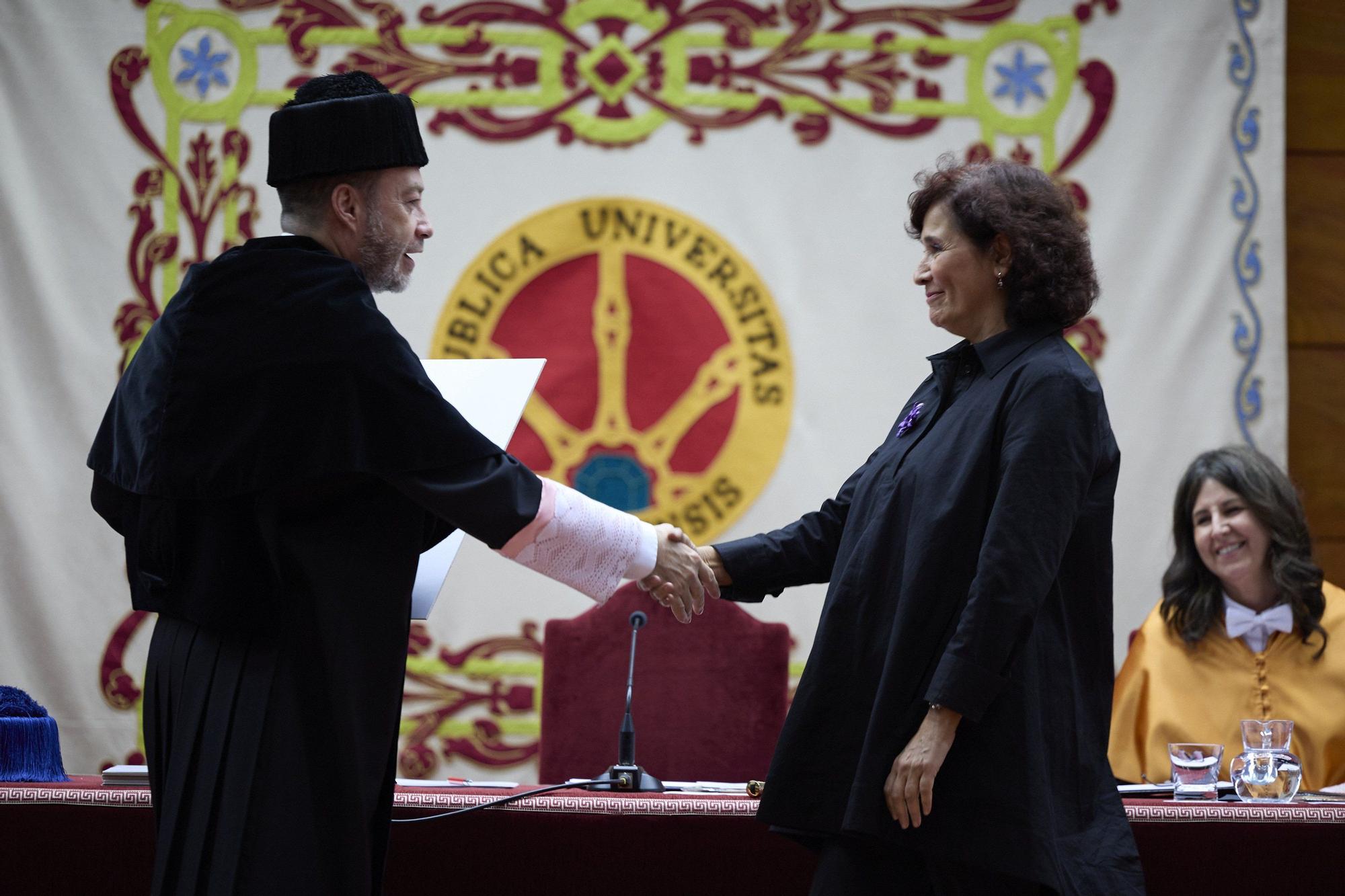 Fotos del homenaje de la UPNA a las personas que llevan 25 años trabajando en la Universidad