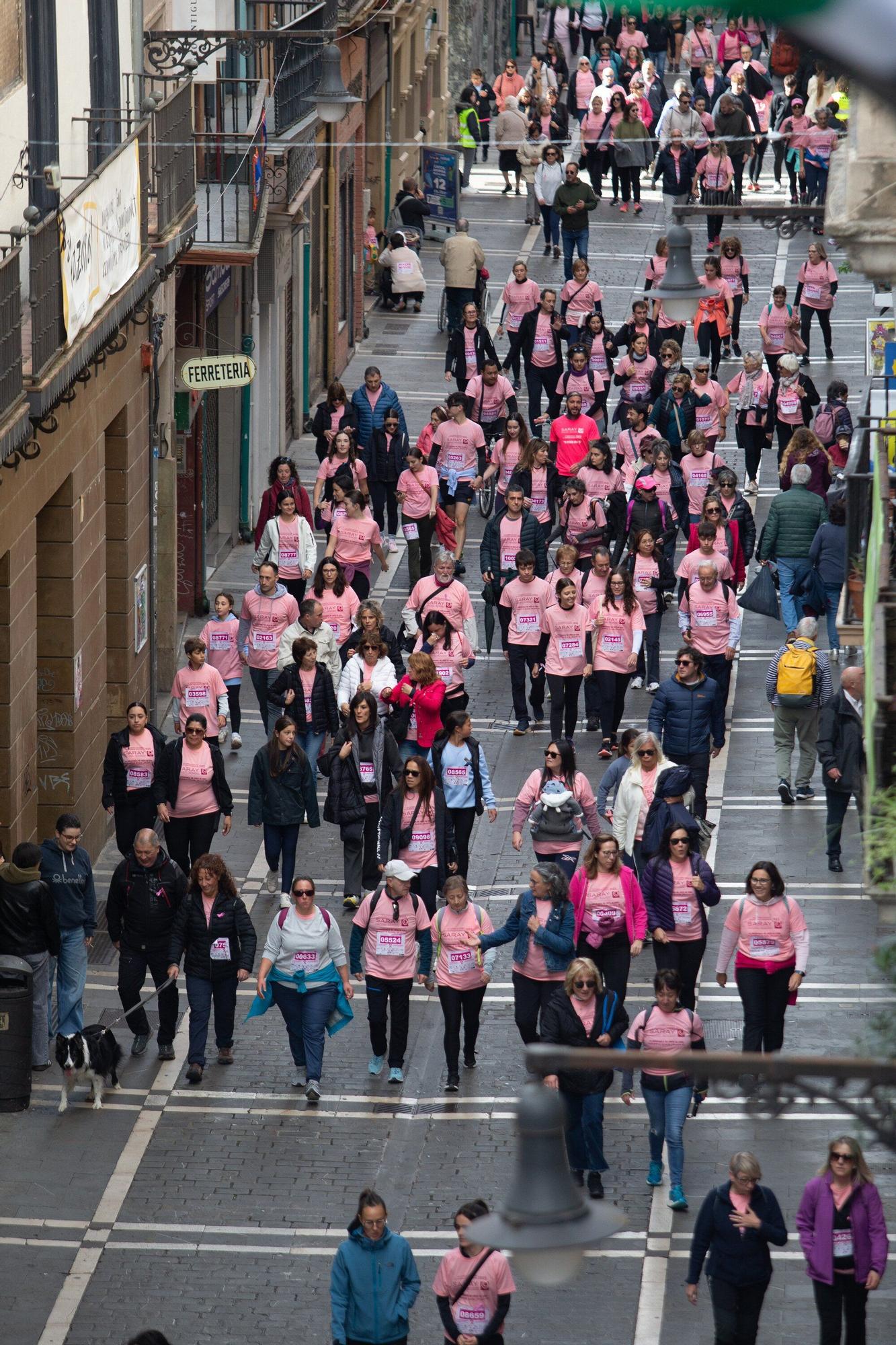 Fotos de la Carrera contra el Cáncer de Mama de Saray en Pamplona 2025